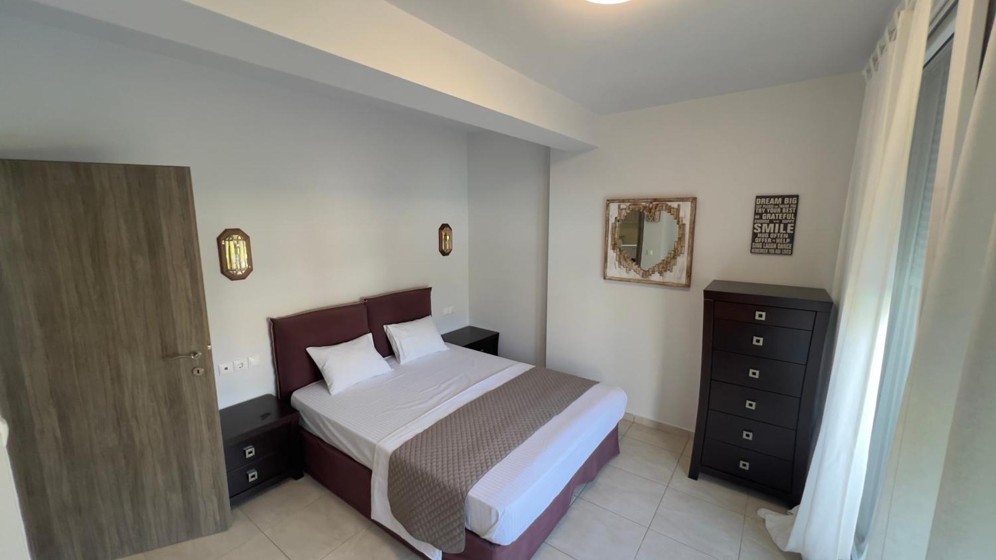 Ellinfos Aparthotel Ханиоти Екстериор снимка